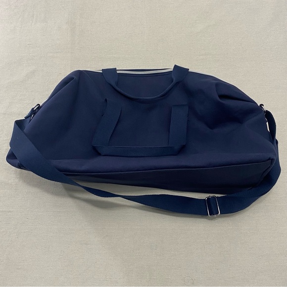 Polo Ralph Lauren Fragrances Logo P Wing Patch Duffle Gym Travel Bag Navy Blue - Picture 4 of 12